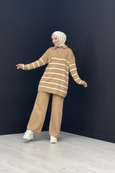 Kamyoncu Yaka Triko Takım Sütlü Kahve
